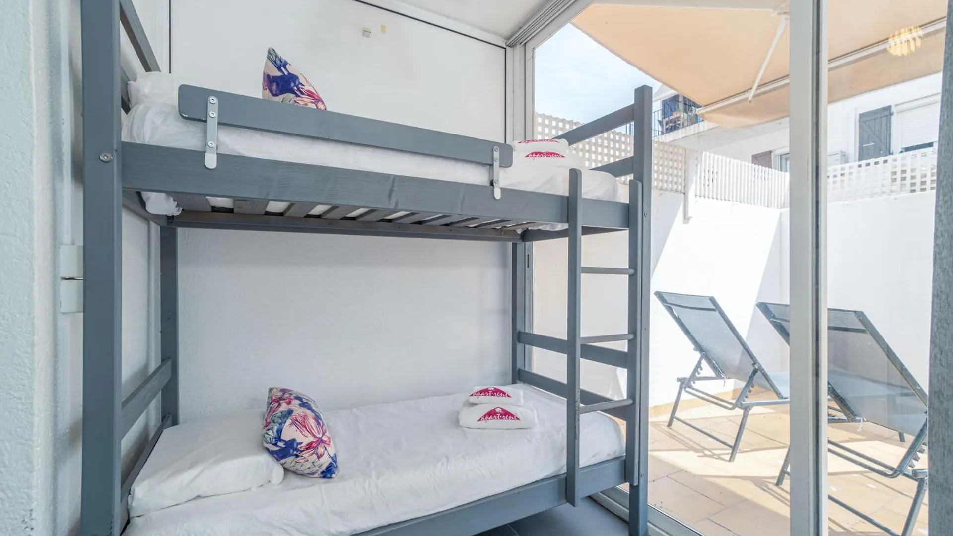 Apart-Rent Apartment Pattaya 0159 Empuriabrava 0*,  Spain