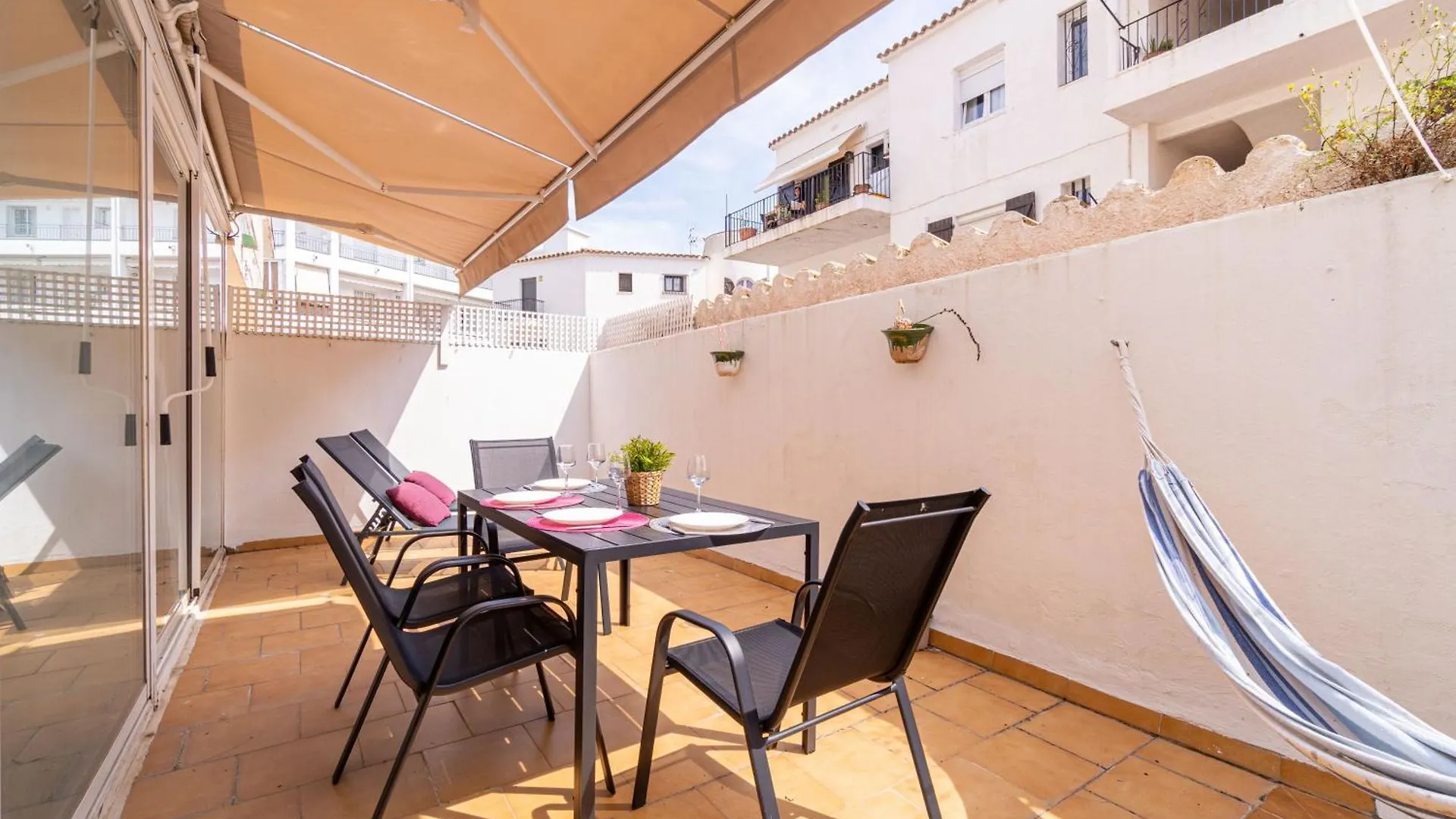 Apart-Rent Apartment Pattaya 0159 Empuriabrava