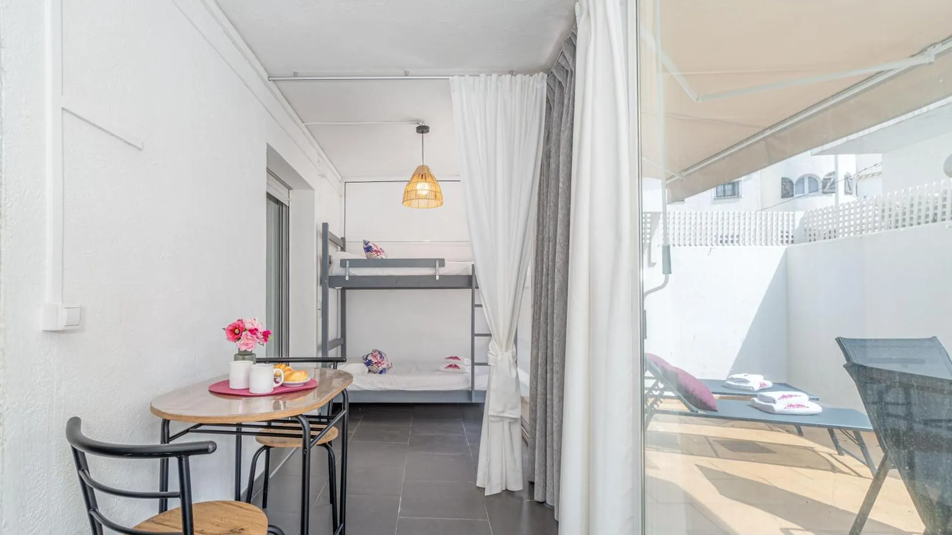 Apart-Rent Apartment Pattaya 0159 Empuriabrava 0*,  Spain